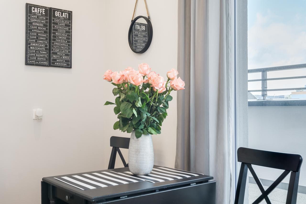 Elite Apartments Marine Suite กดัญสก์ ภายนอก รูปภาพ