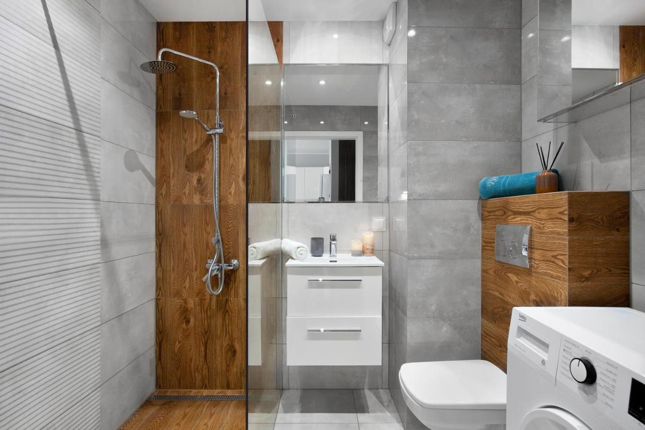 Elite Apartments Marine Suite กดัญสก์ ภายนอก รูปภาพ